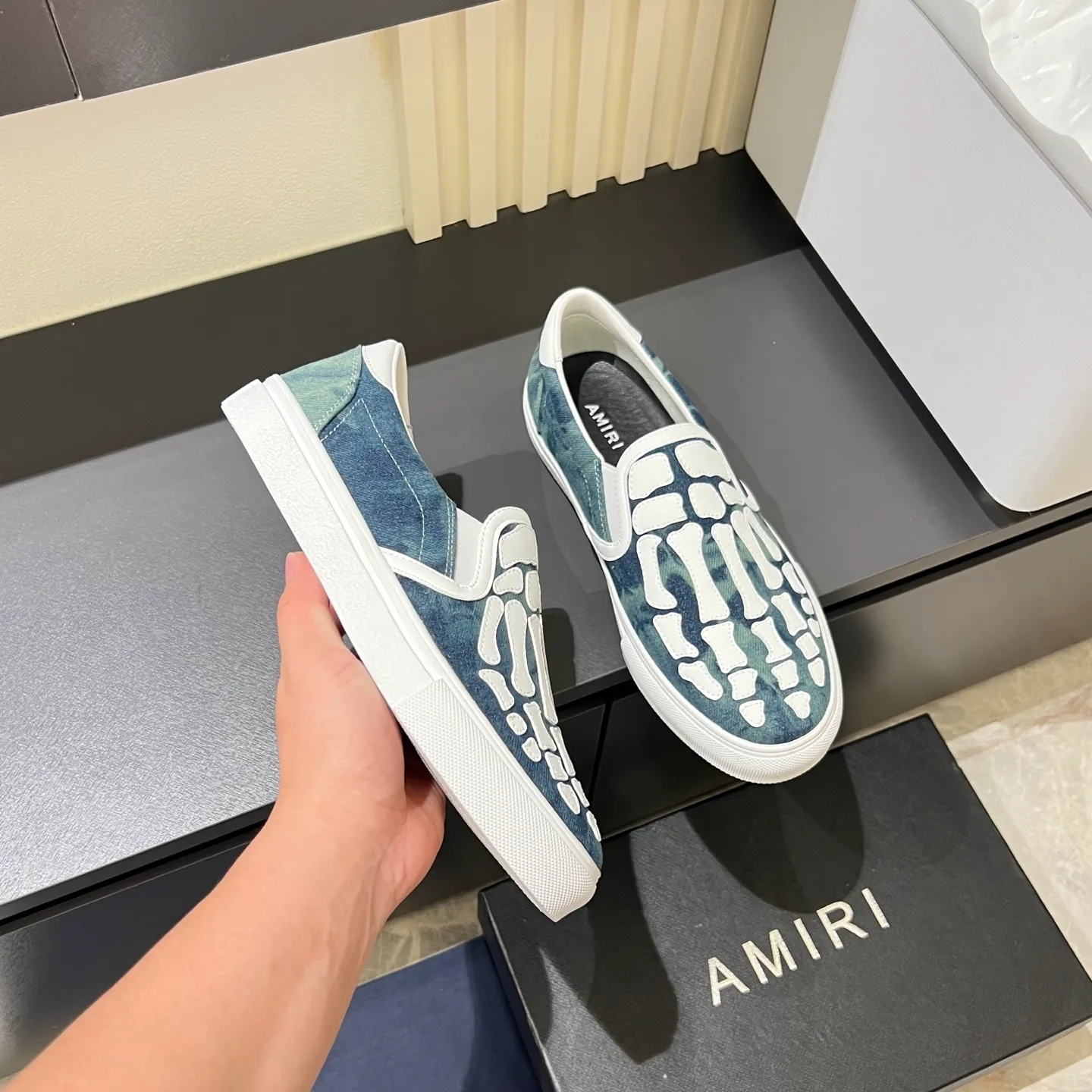 Men's shoes 💰p420, amiri The top purchasing agent for bone shoes 🔍🔍 is on sale at the men's counter at the same time. Cowhide is paired with 5D dynamic design style.